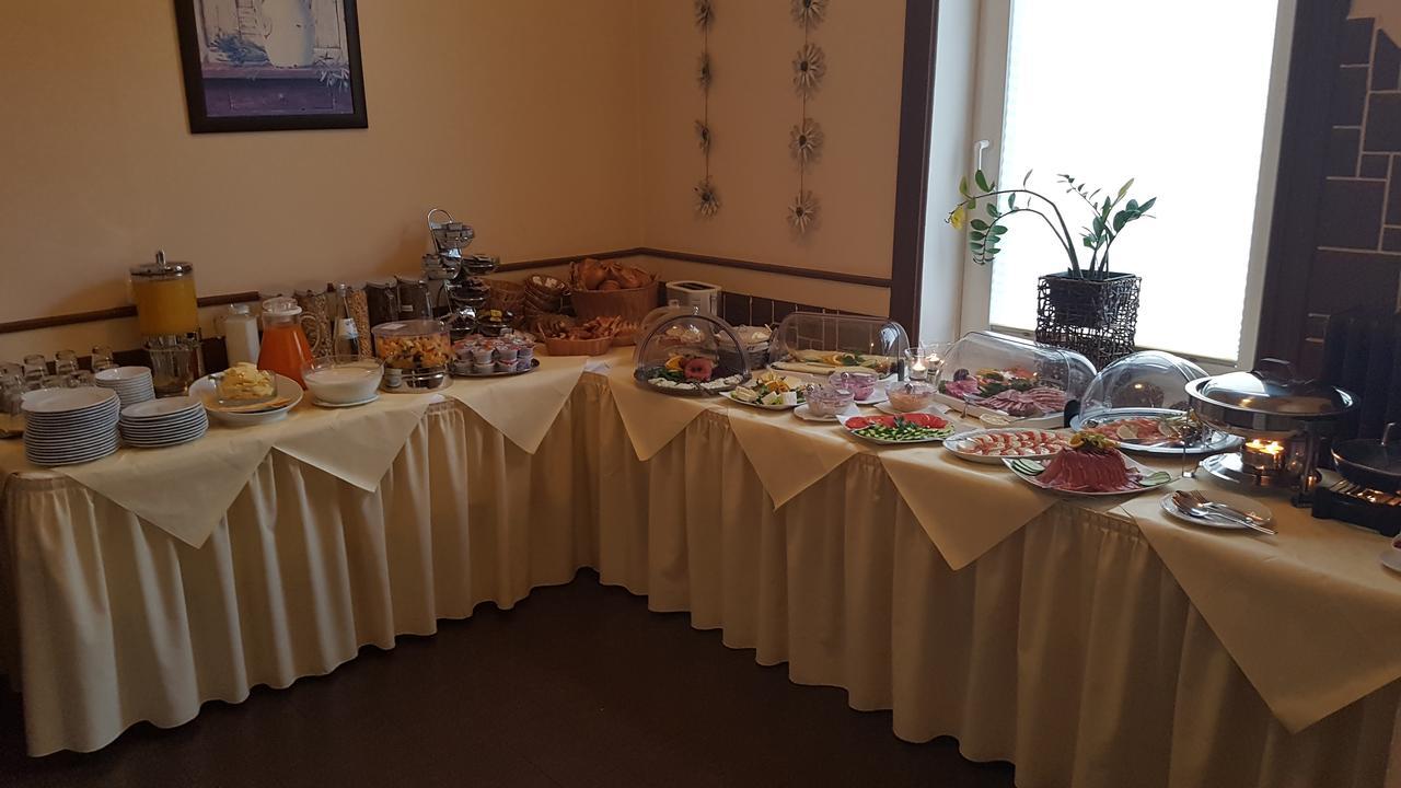 Hotel-Restaurant Holsteiner Hof غيزتاخت المظهر الخارجي الصورة