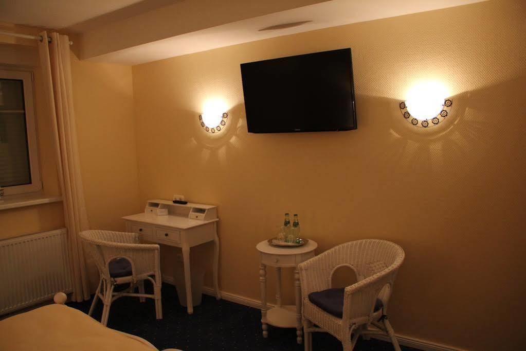 Hotel-Restaurant Holsteiner Hof غيزتاخت المظهر الخارجي الصورة